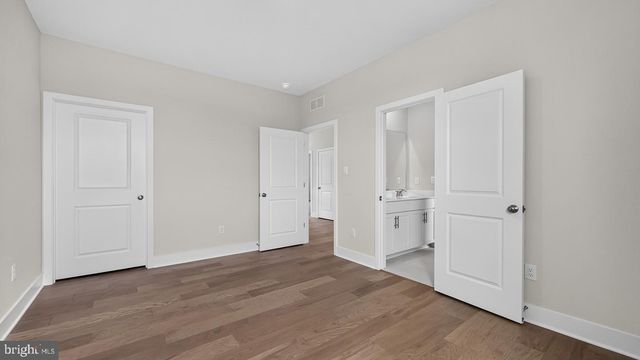 5 MEETINGHOUSE RD, Hamilton, NJ 08620