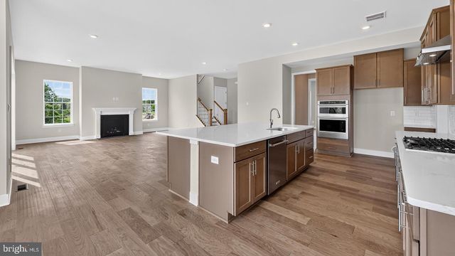 5 MEETINGHOUSE RD, Hamilton, NJ 08620