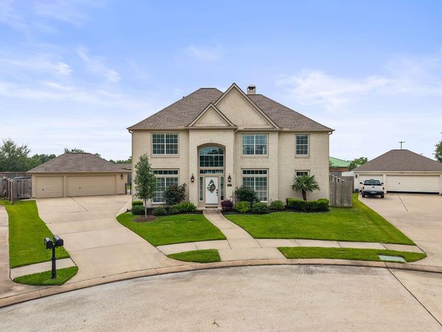 137 Bending Brook Lane, Dickinson, TX 77539