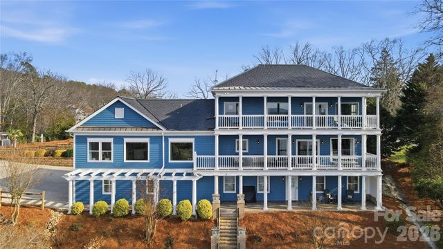 18212 Tayport Drive, Charlotte, NC 28278