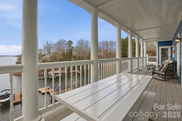 18212 Tayport Drive, Charlotte, NC 28278