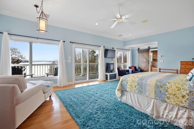 18212 Tayport Drive, Charlotte, NC 28278