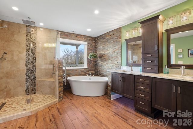 18212 Tayport Drive, Charlotte, NC 28278