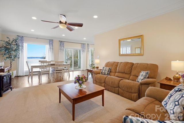 18212 Tayport Drive, Charlotte, NC 28278