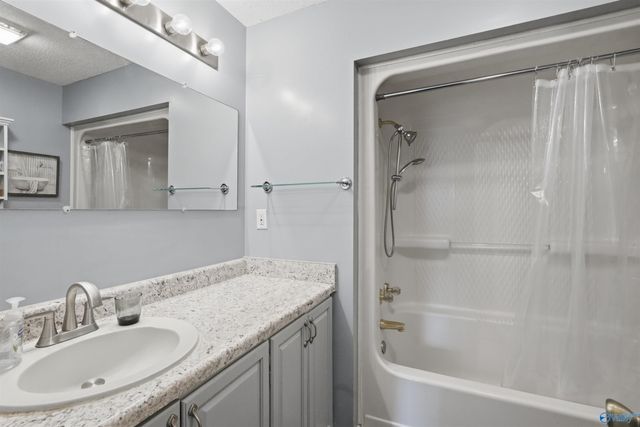 815 Nelson Road, Albertville, AL 35950