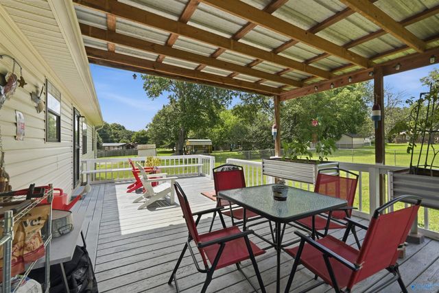 815 Nelson Road, Albertville, AL 35950