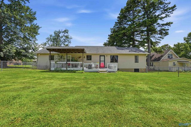 815 Nelson Road, Albertville, AL 35950