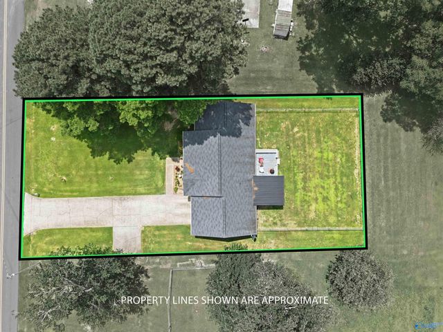 815 Nelson Road, Albertville, AL 35950