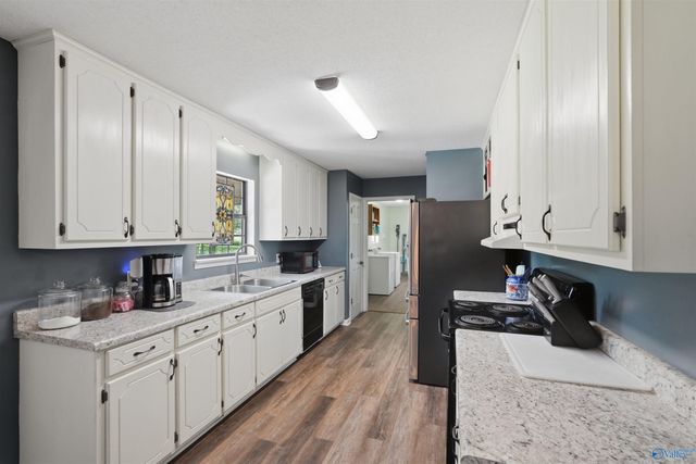 815 Nelson Road, Albertville, AL 35950