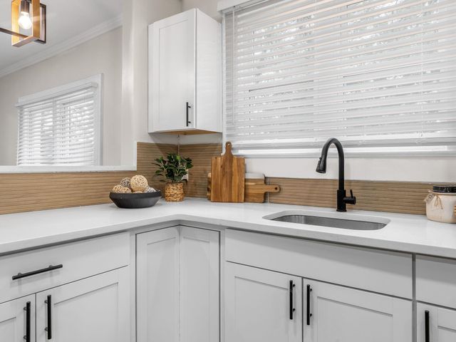 303 Highland Ave, Spartanburg, SC 29306