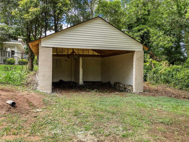 303 Highland Ave, Spartanburg, SC 29306