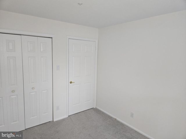 5105 ABERDEEN LN, Blackwood, NJ 08012