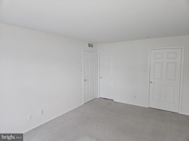 5105 ABERDEEN LN, Blackwood, NJ 08012