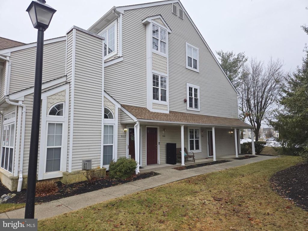 5105 ABERDEEN LN, Blackwood, NJ 08012