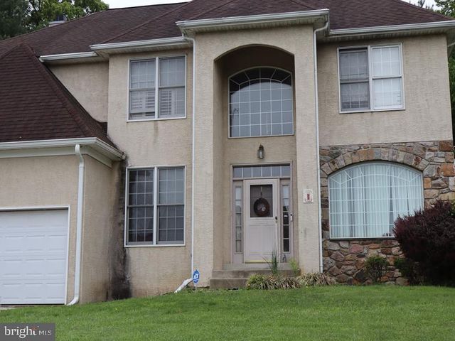 1 KATHRYN LN, Broomall, PA 19008