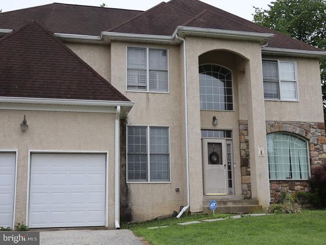 1 KATHRYN LN, Broomall, PA 19008