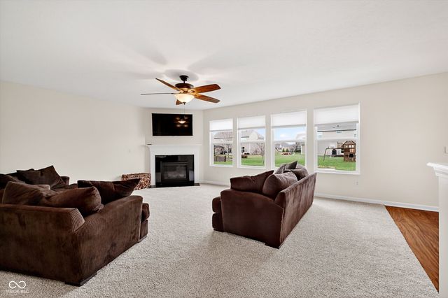 853 Settlers Walk, Brownsburg, IN 46112