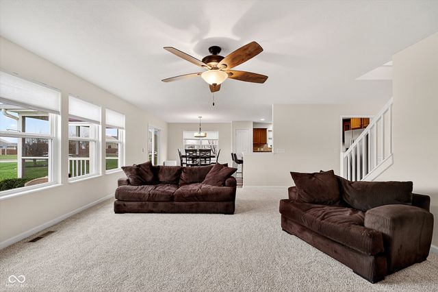 853 Settlers Walk, Brownsburg, IN 46112