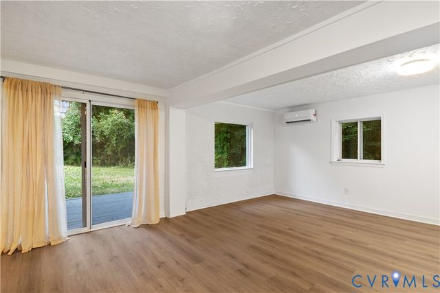 7509 Lisa Ln, Henrico, VA 23294