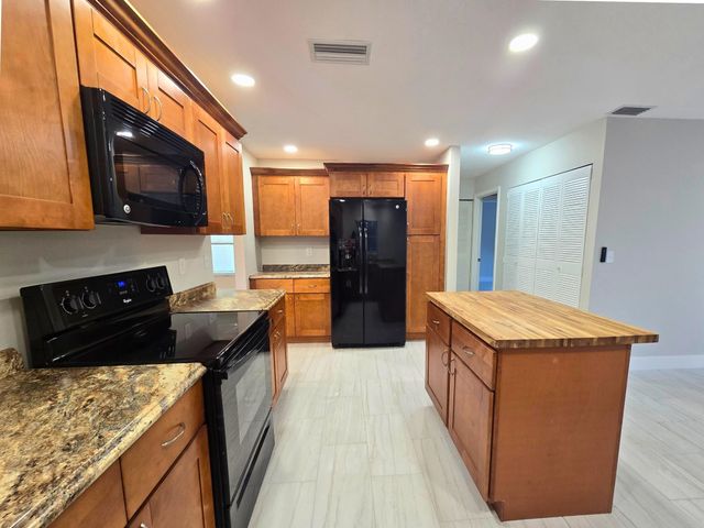 1109 Dorado Dr, St Augustine, FL 32086