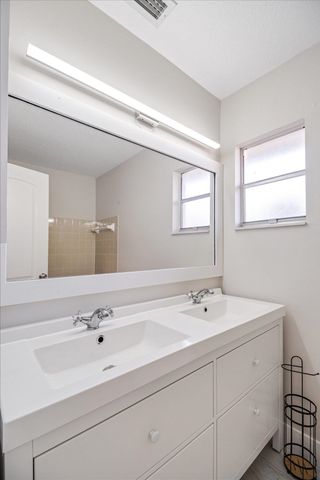 1109 Dorado Dr, St Augustine, FL 32086