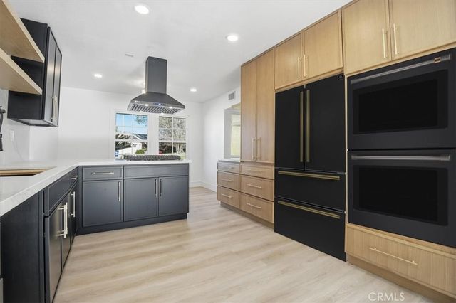 1410 Pleasantview Dr, Redlands, CA 92374