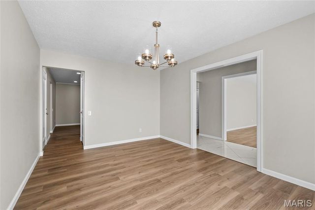 762 Ambois Drive, Creve Coeur, MO 63141