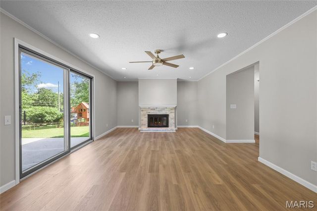762 Ambois Drive, Creve Coeur, MO 63141