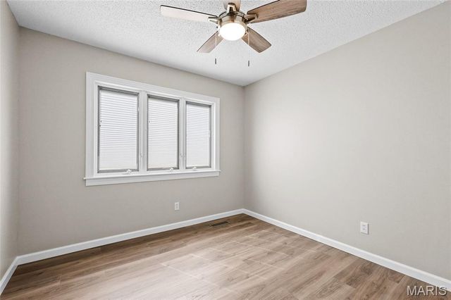 762 Ambois Drive, Creve Coeur, MO 63141