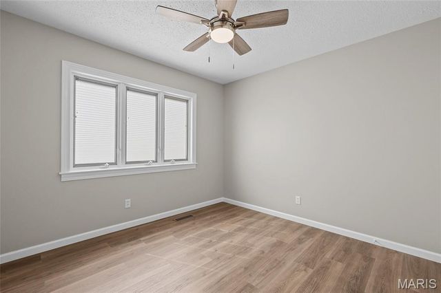 762 Ambois Drive, Creve Coeur, MO 63141