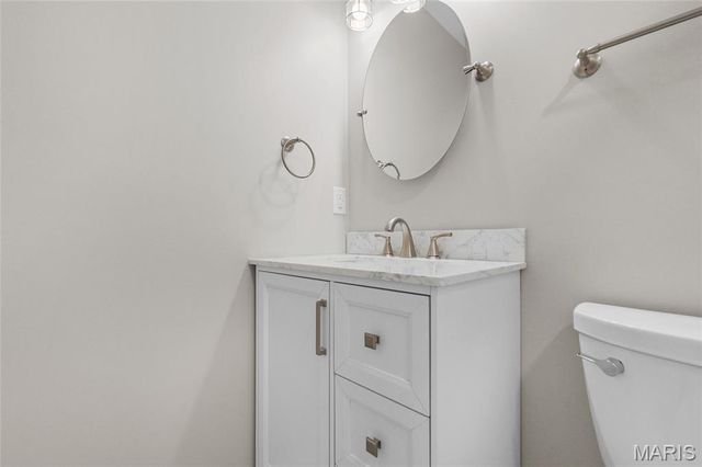 762 Ambois Drive, Creve Coeur, MO 63141