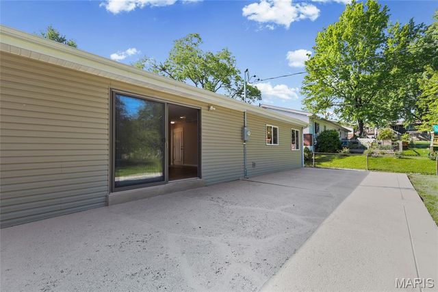 762 Ambois Drive, Creve Coeur, MO 63141