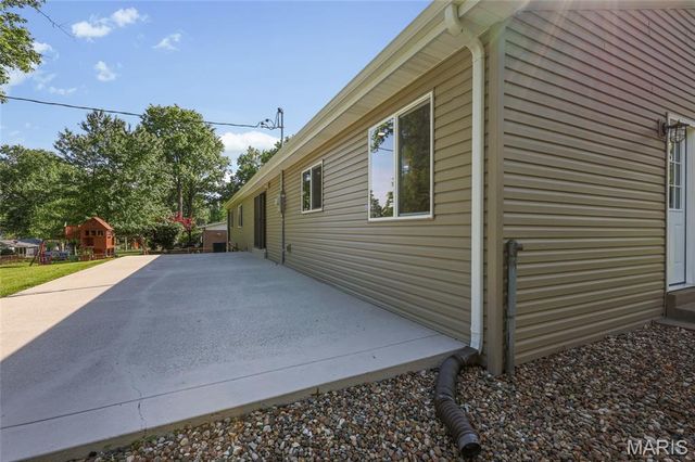 762 Ambois Drive, Creve Coeur, MO 63141