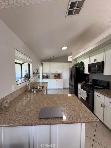 1778 The Willows, San Jacinto, CA 92583