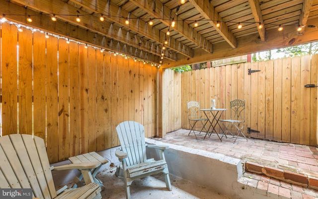 1932 35TH ST NW, Washington, DC 20007