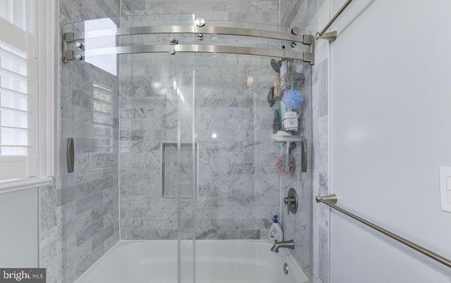 1932 35TH ST NW, Washington, DC 20007