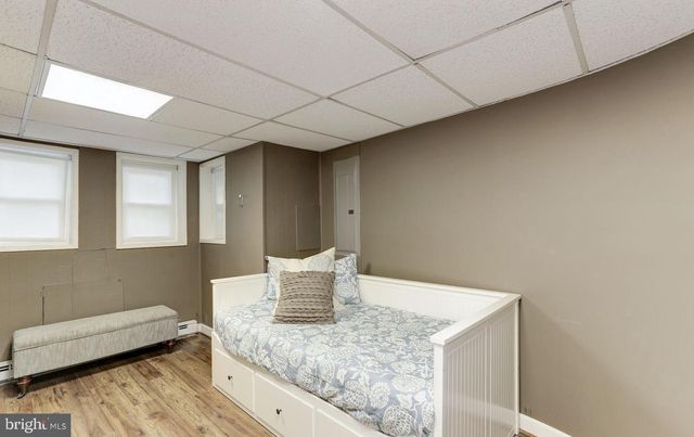 1932 35TH ST NW, Washington, DC 20007