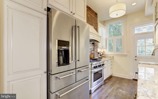 1932 35TH ST NW, Washington, DC 20007