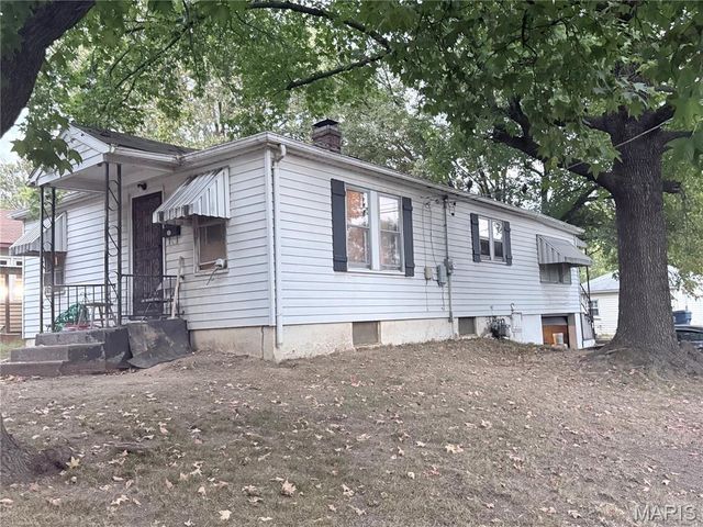 1215 Clawson Street, Alton, IL 62002