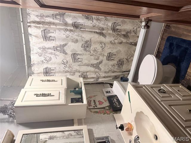 1215 Clawson Street, Alton, IL 62002