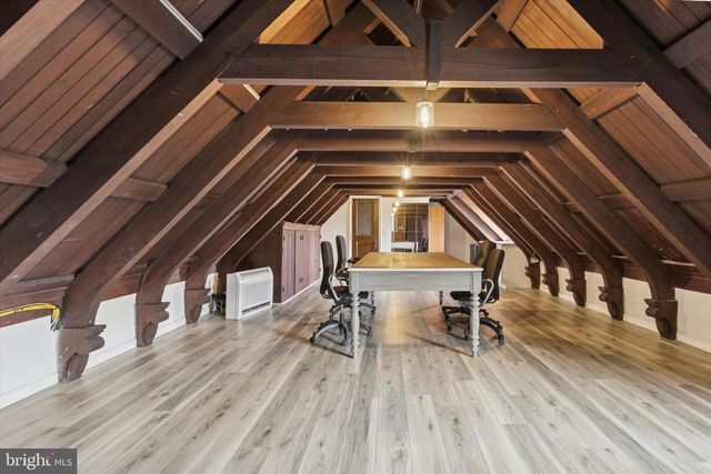 1 ROBERTS AVE, Glenside, PA 19038