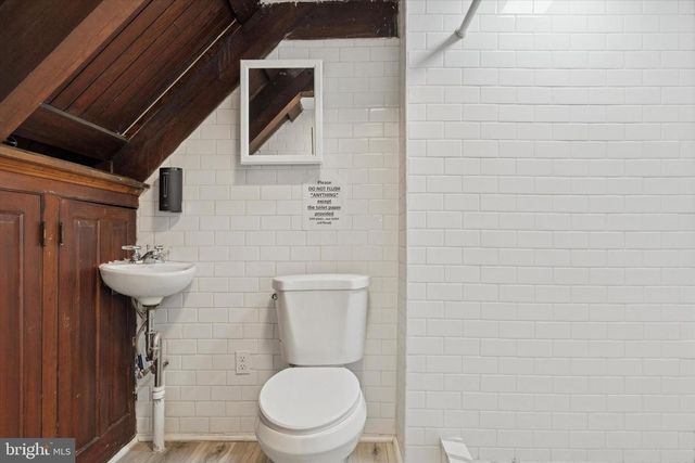 1 ROBERTS AVE, Glenside, PA 19038