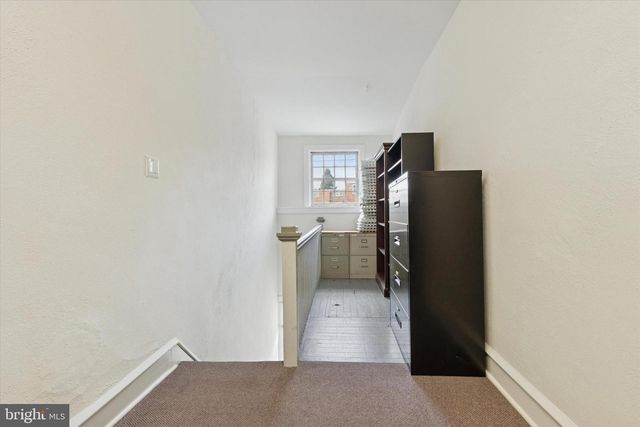 1 ROBERTS AVE, Glenside, PA 19038