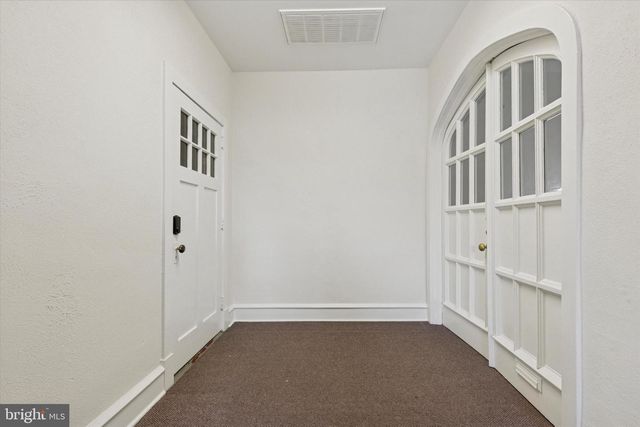 1 ROBERTS AVE, Glenside, PA 19038