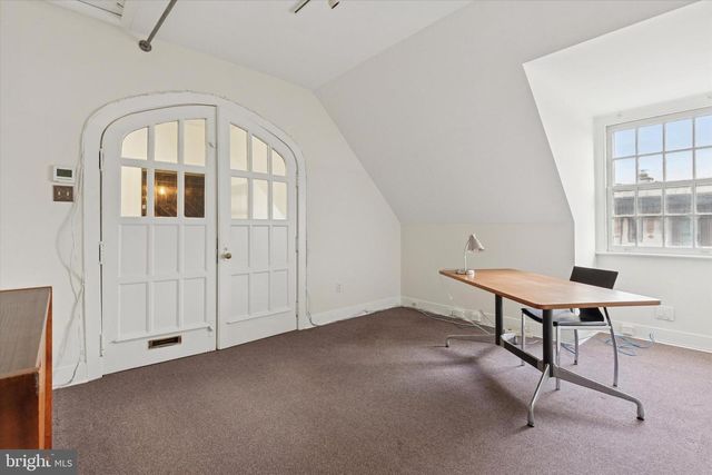 1 ROBERTS AVE, Glenside, PA 19038