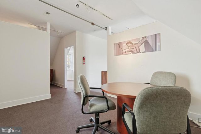 1 ROBERTS AVE, Glenside, PA 19038