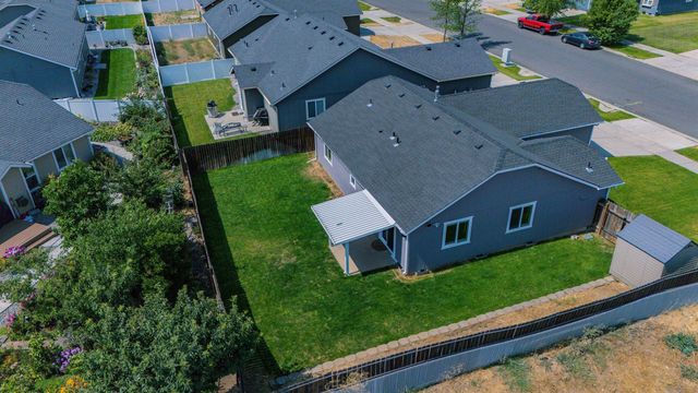 12399 W 2nd Ave, Airway Heights, WA 99001