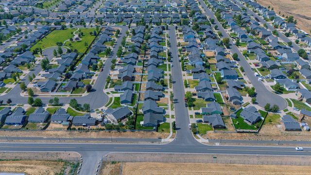 12399 W 2nd Ave, Airway Heights, WA 99001