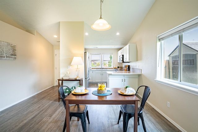 12399 W 2nd Ave, Airway Heights, WA 99001