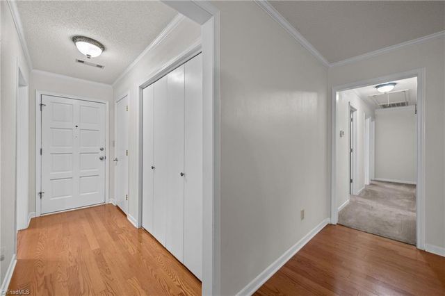 116 Briar Ridge Circle, Winston-salem, NC 27104